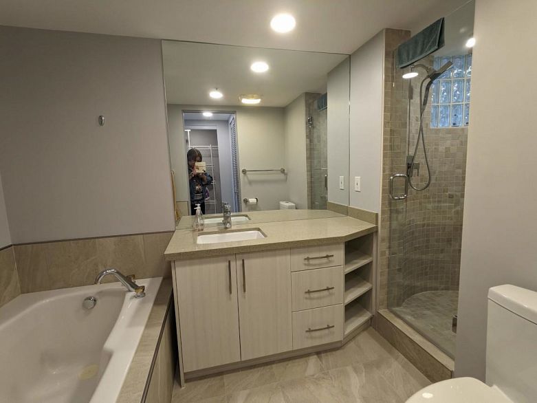 1804 1000 BEACH AVENUE, Vancouver BC V6E 4M2