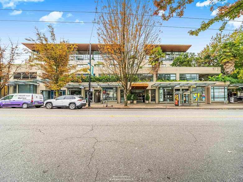 303 1688 Robson Street