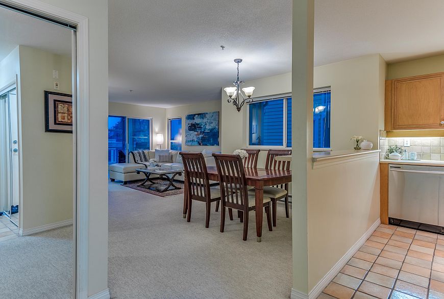 317 2929 W 4th Avenue