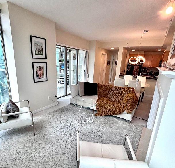 1204 1710 Bayshore Drive