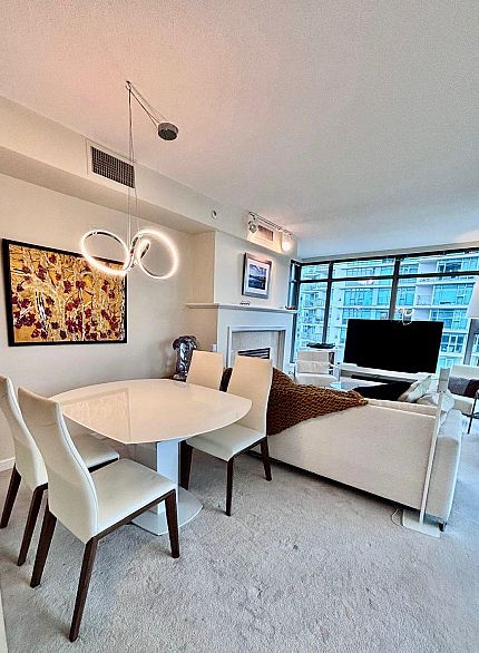 1204 1710 Bayshore Drive