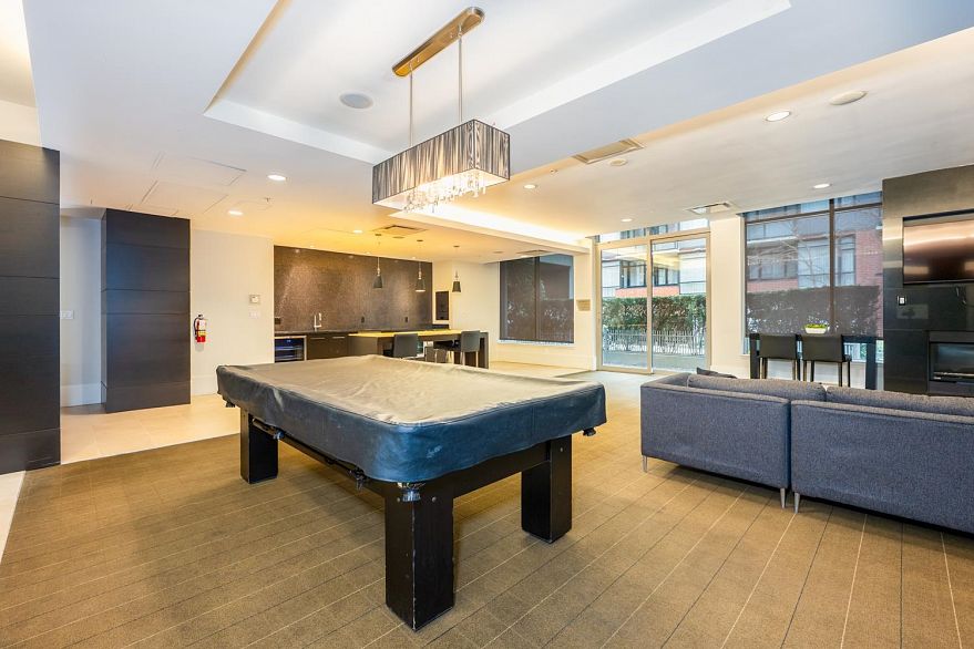 1051 Richards Street