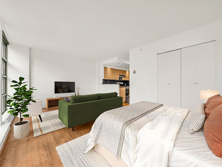 303 1688 Robson Street