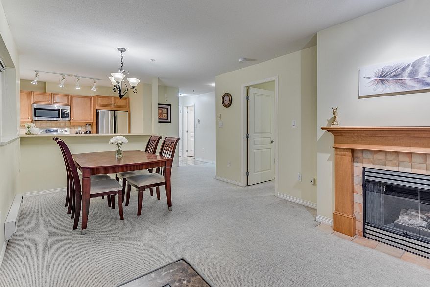 317 2929 W 4th Avenue