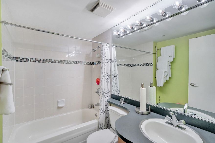 3509 1009 Expo Boulevard