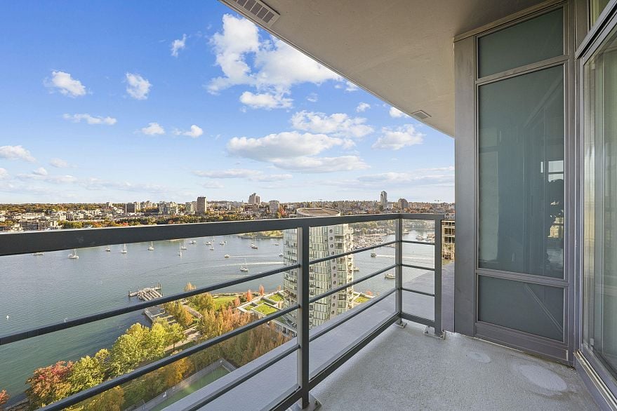 2503 1483 Homer Street