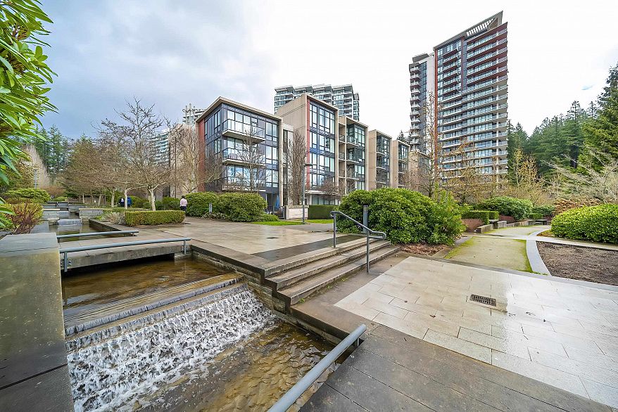 107 5638 Birney Avenue