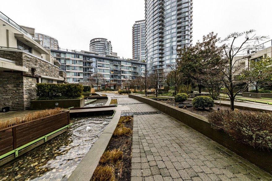 1006 188 KEEFER PLACE, Vancouver BC V6B 0J1