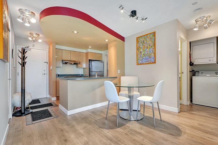 3509 1009 Expo Boulevard