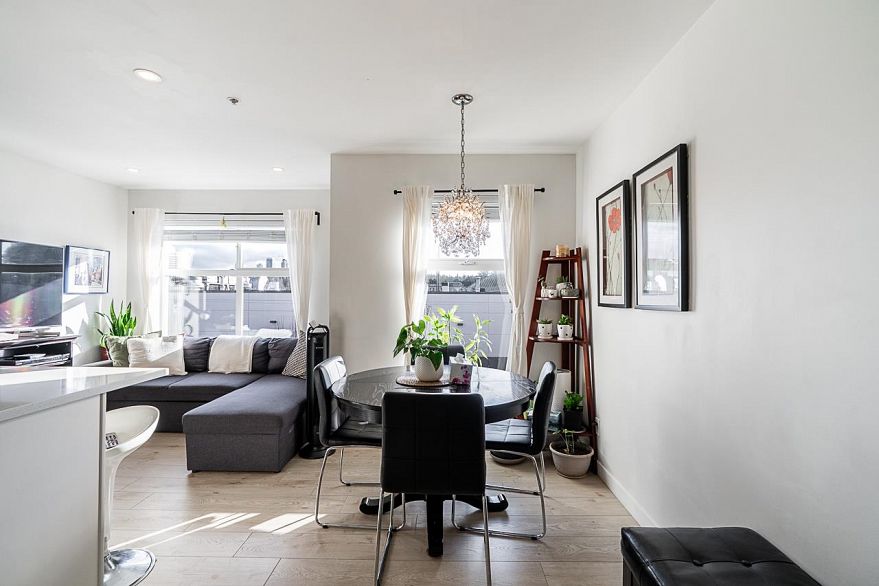 211 5625 Senlac Street