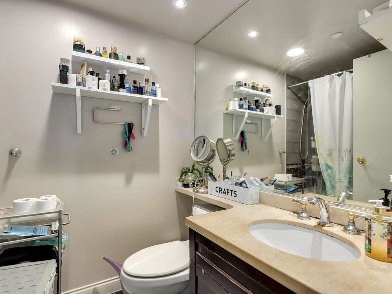 1601 1383 Marinaside Crescent