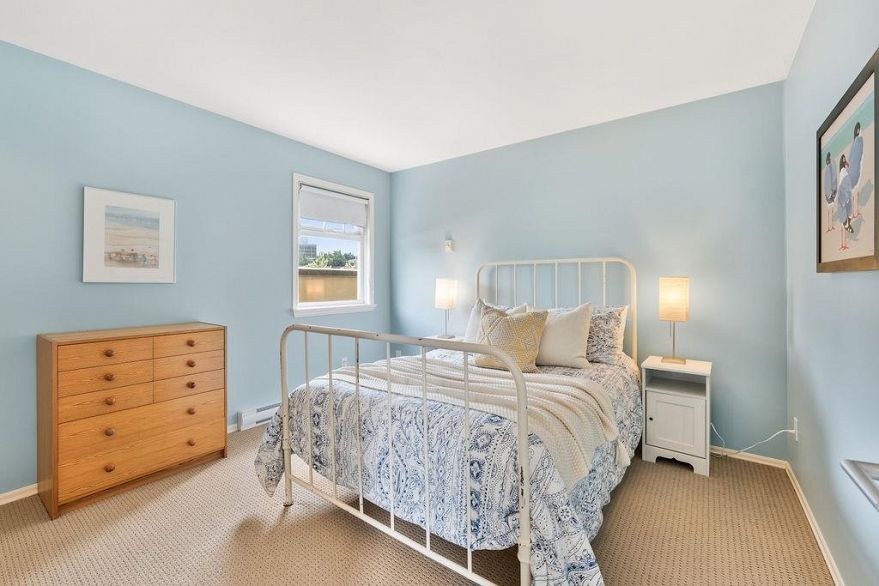 301 650 Moberly Road