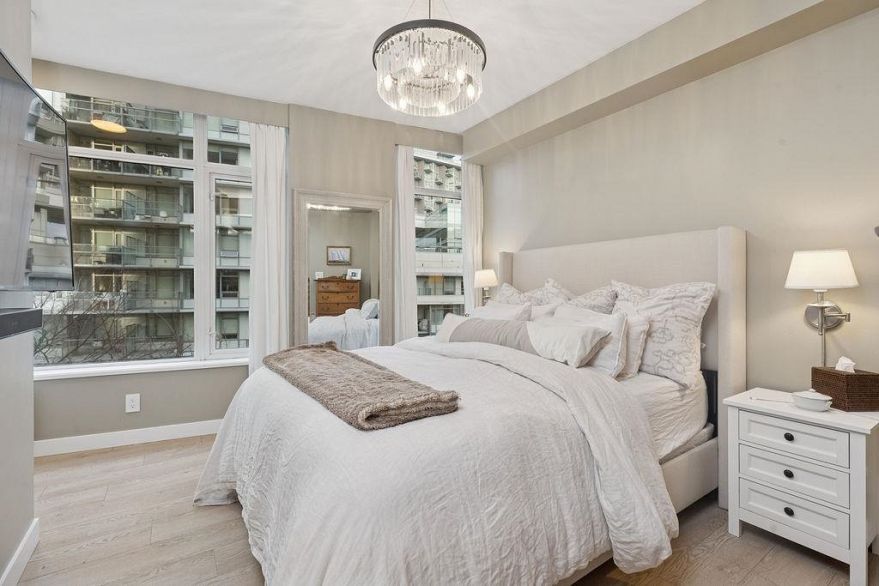 502 111 E 1st Avenue