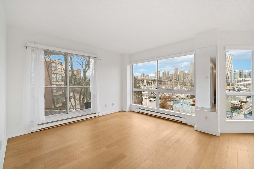 406 1510 W 1st Avenue