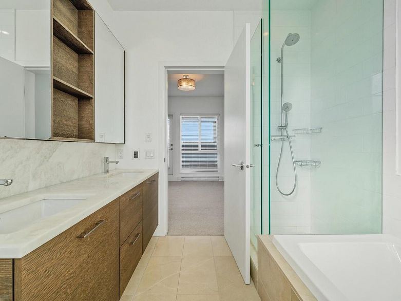 7837 Manitoba Street