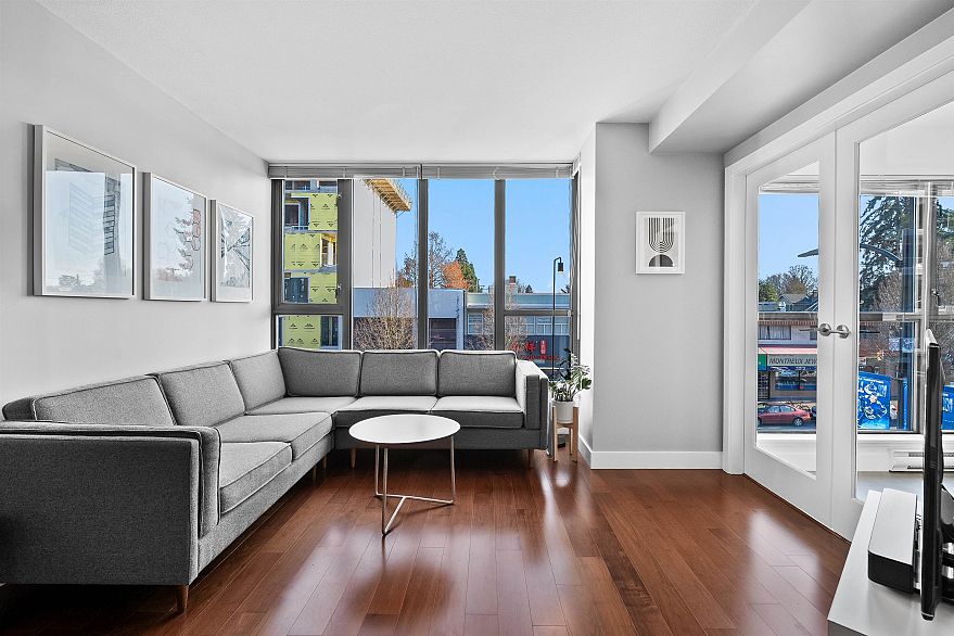 316 3228 Tupper Street