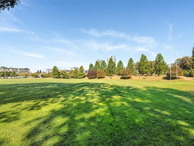 7837 Manitoba Street