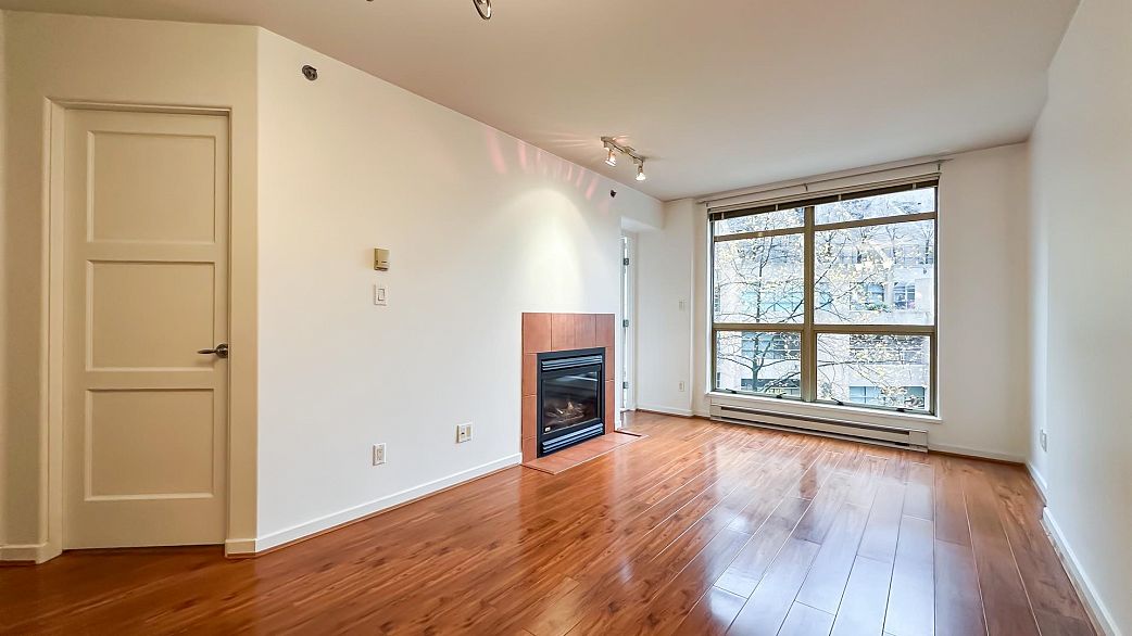 511 819 Hamilton Street