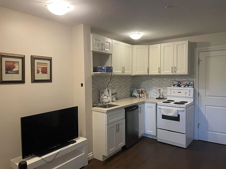 1 2582 WEST MALL, Vancouver BC V6T 1Z4