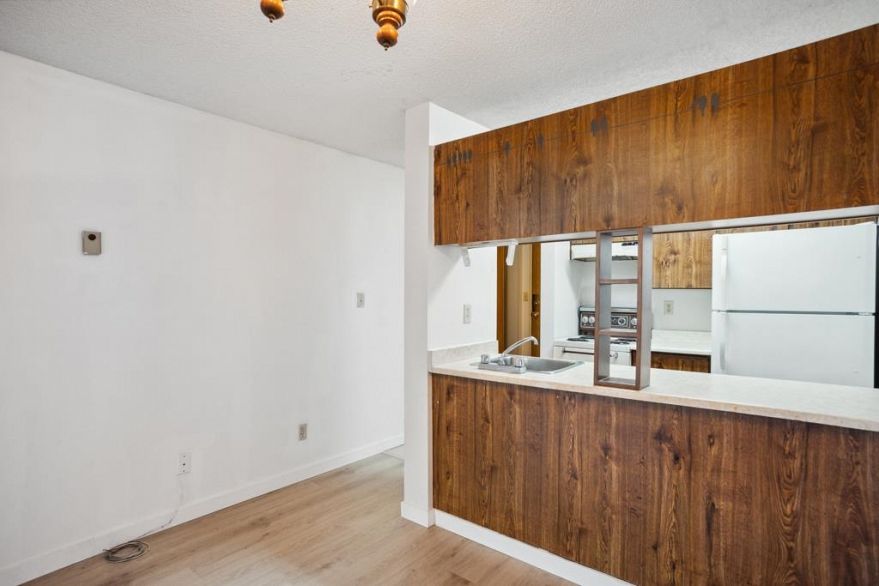 517 1040 PACIFIC STREET, Vancouver BC V6E 4C1