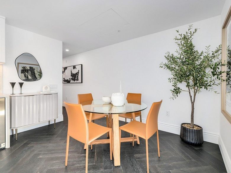 309 2096 W 47th Avenue