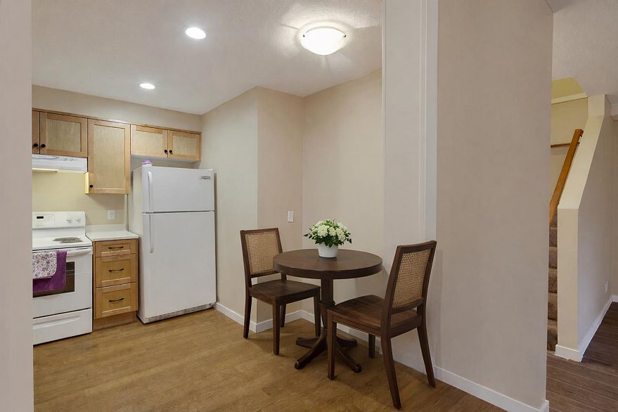 3380 Marquette Crescent