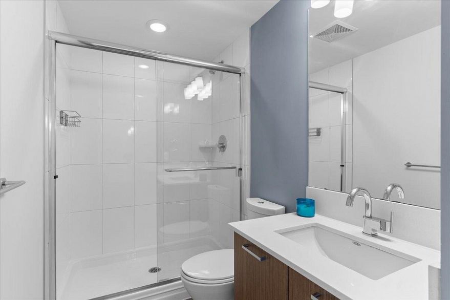 201 2321 Scotia Street