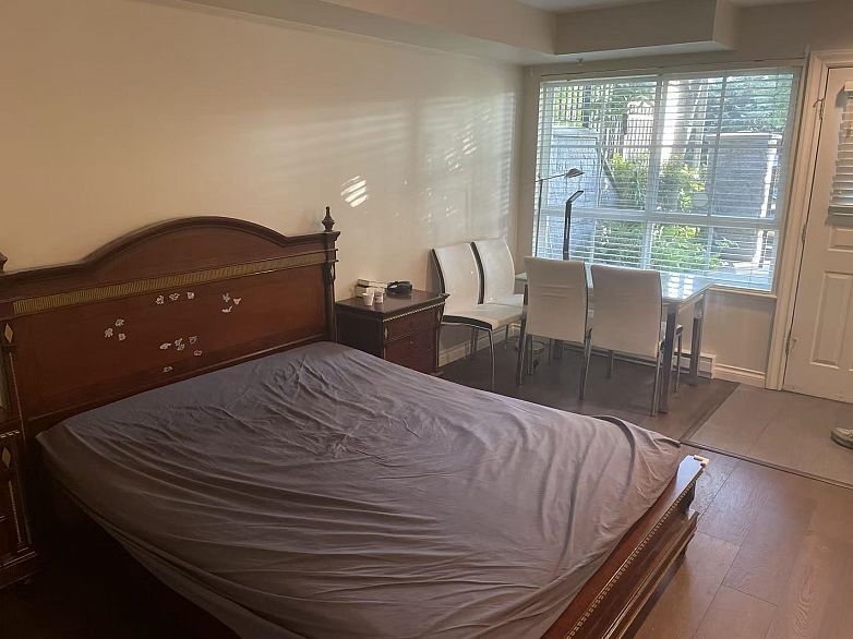 1 2582 WEST MALL, Vancouver BC V6T 1Z4