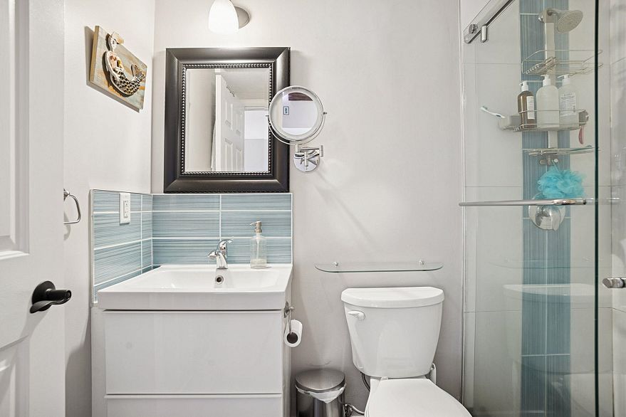 103 3199 Willow Street