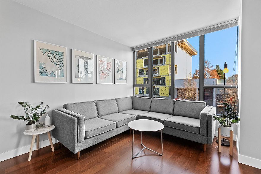 316 3228 Tupper Street