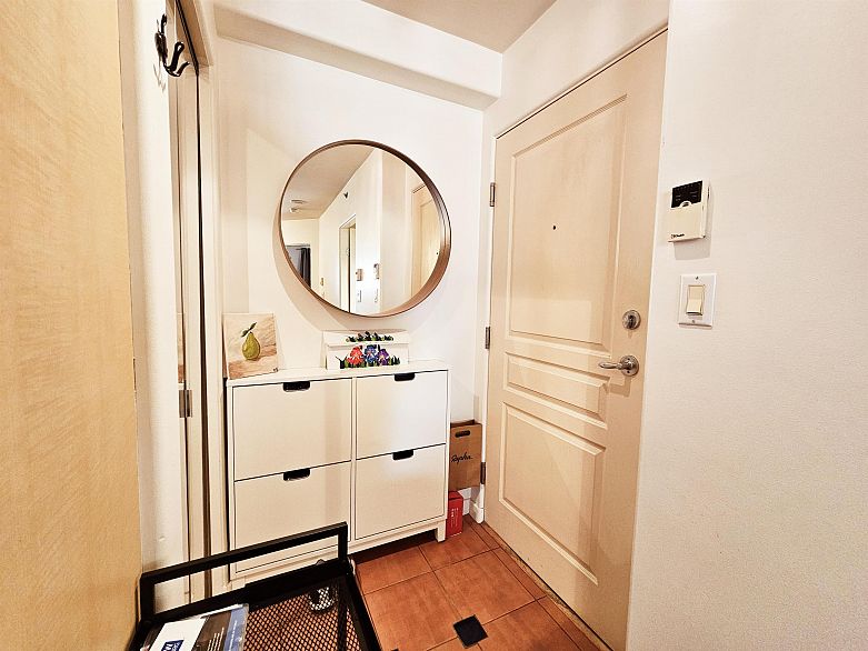 511 819 Hamilton Street