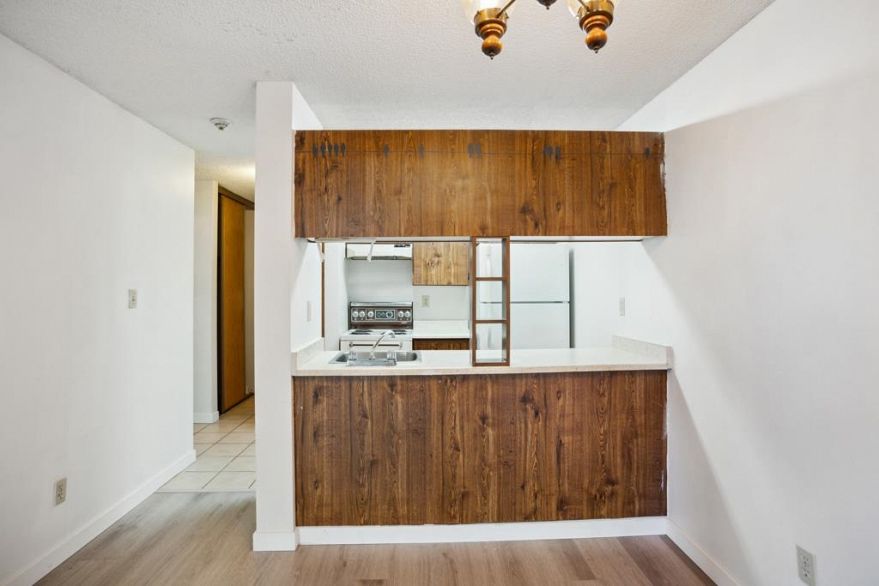 517 1040 PACIFIC STREET, Vancouver BC V6E 4C1