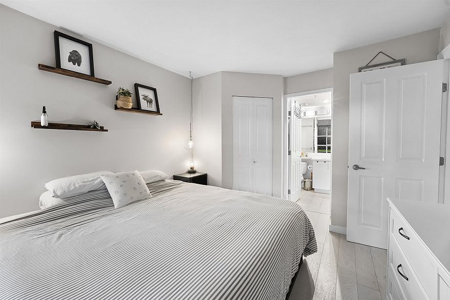 101 3023 W 4th Avenue