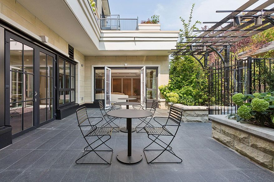 404 2096 W 47th Avenue