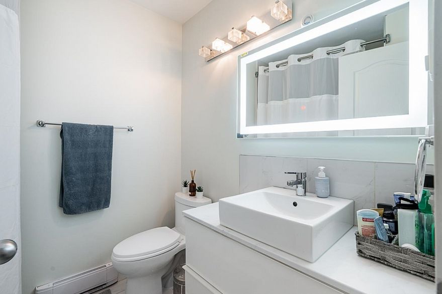 211 5625 Senlac Street