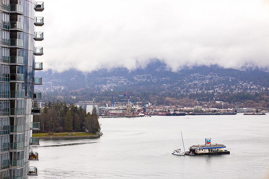 1401 1228 W Hastings Street