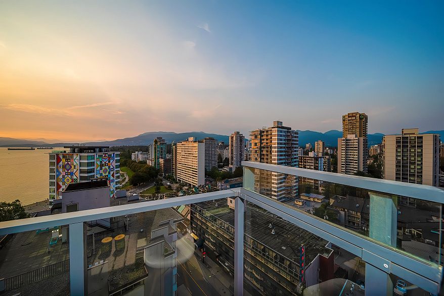 1506 1221 Bidwell Street