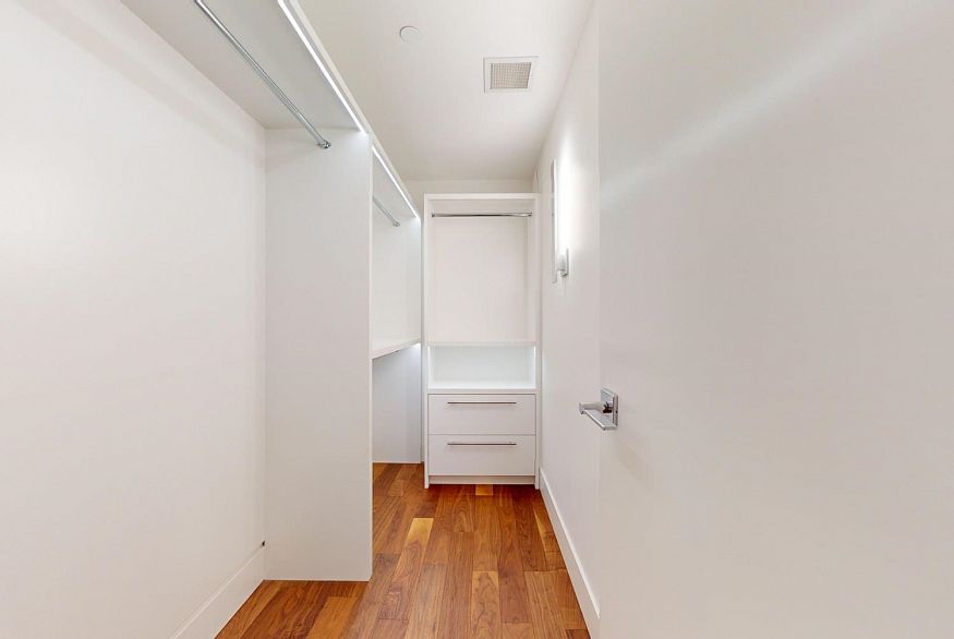 208 7428 Alberta Street