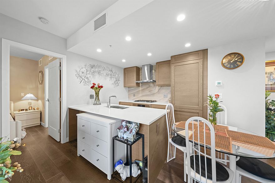 1905 5629 Birney Avenue