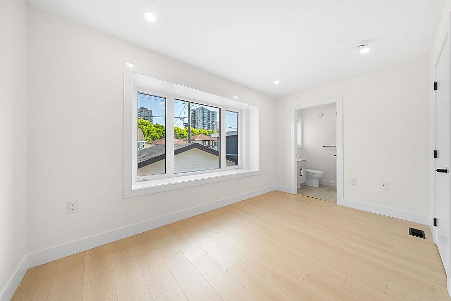 1 3425 Archimedes Street