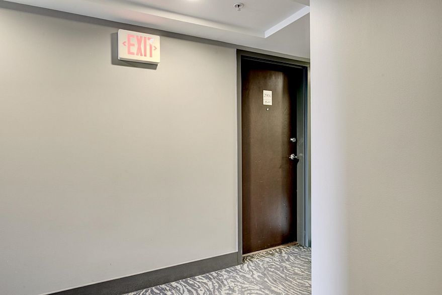 2906 610 Granville Street