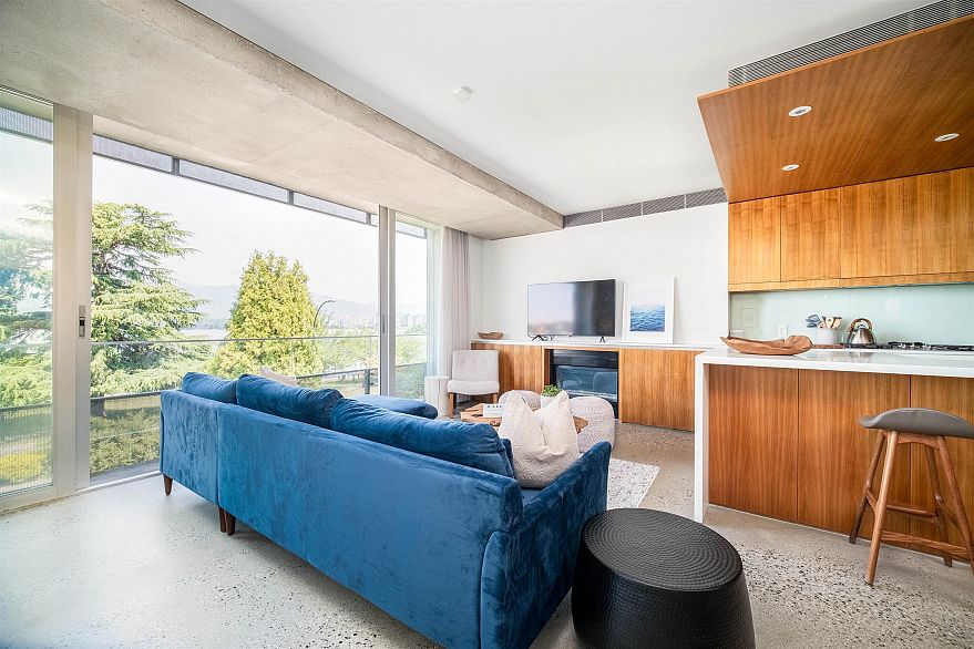 301 2386 CORNWALL AVENUE, Vancouver BC V6K 1B7