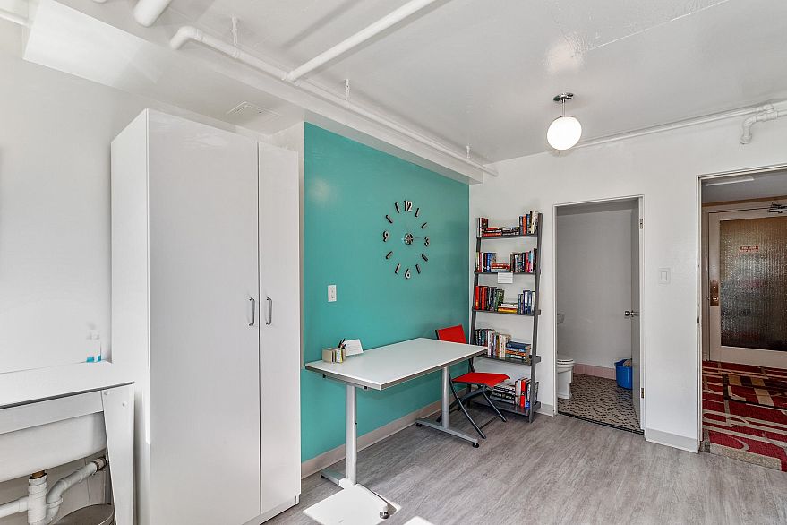 401 1315 Cardero Street