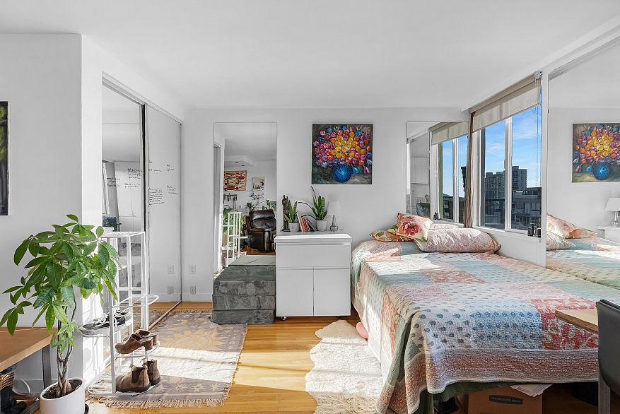 901 1250 Burnaby Street