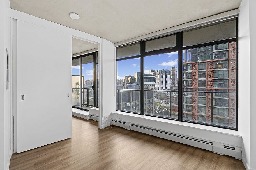 1707 108 W Cordova Street