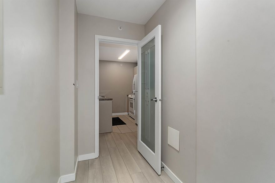 613 1082 Seymour Street