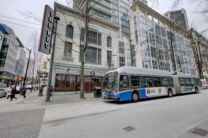 2906 610 Granville Street