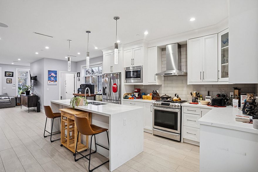 3045 East 59th Avenue