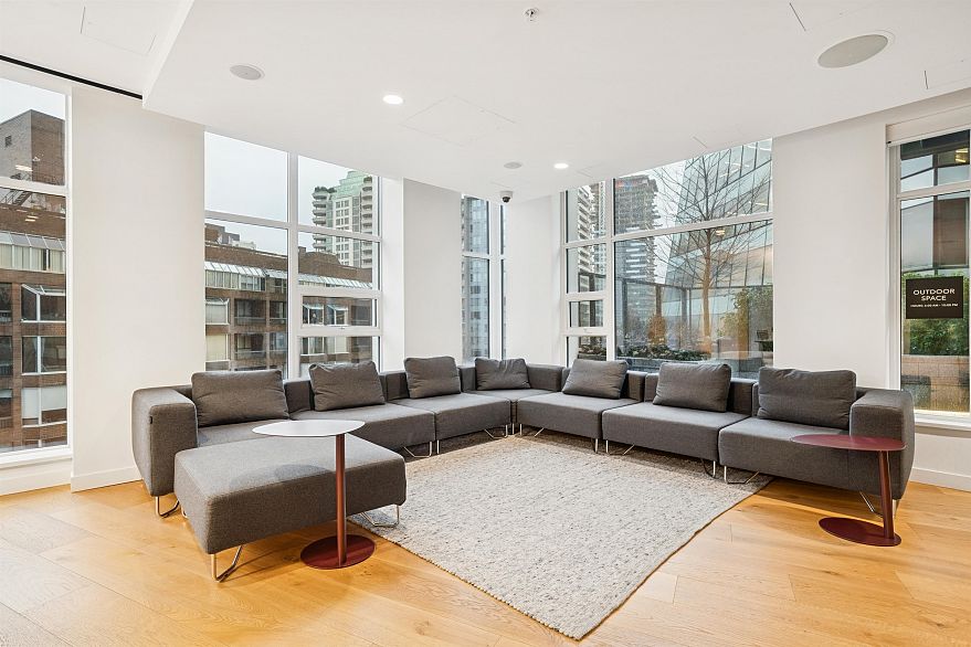 3801 1289 Hornby Street