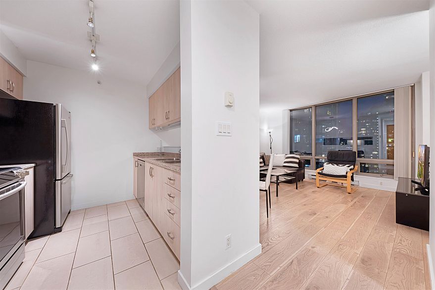 1203 1200 W Georgia Street